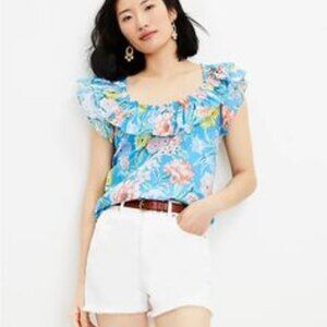 🦋 Loft Frayed Denim Cut Off High Rise Shorts - Size 29